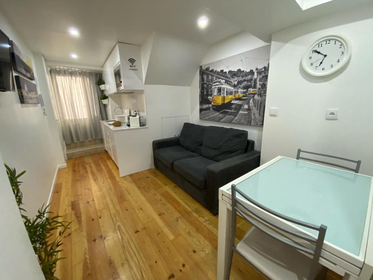 Lisbon, Alfama Fado Studio Apartment